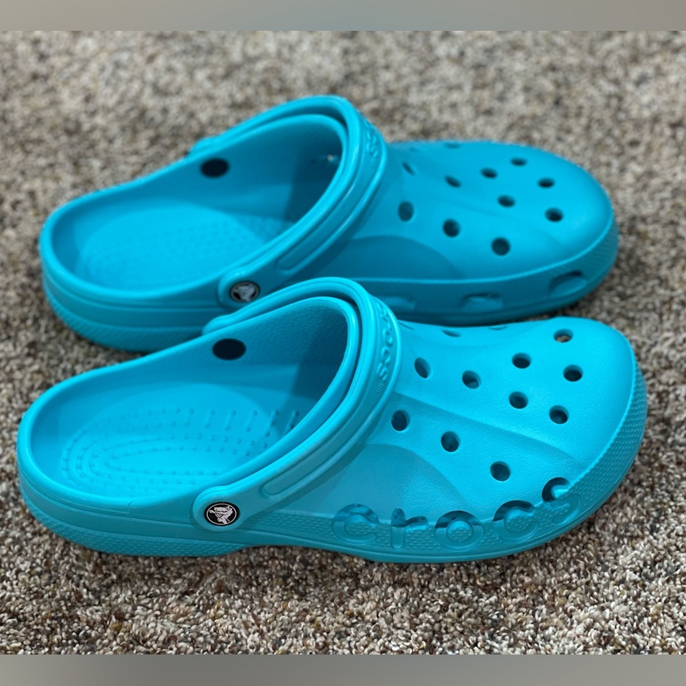 Men’s Crocs size 12 NWOT